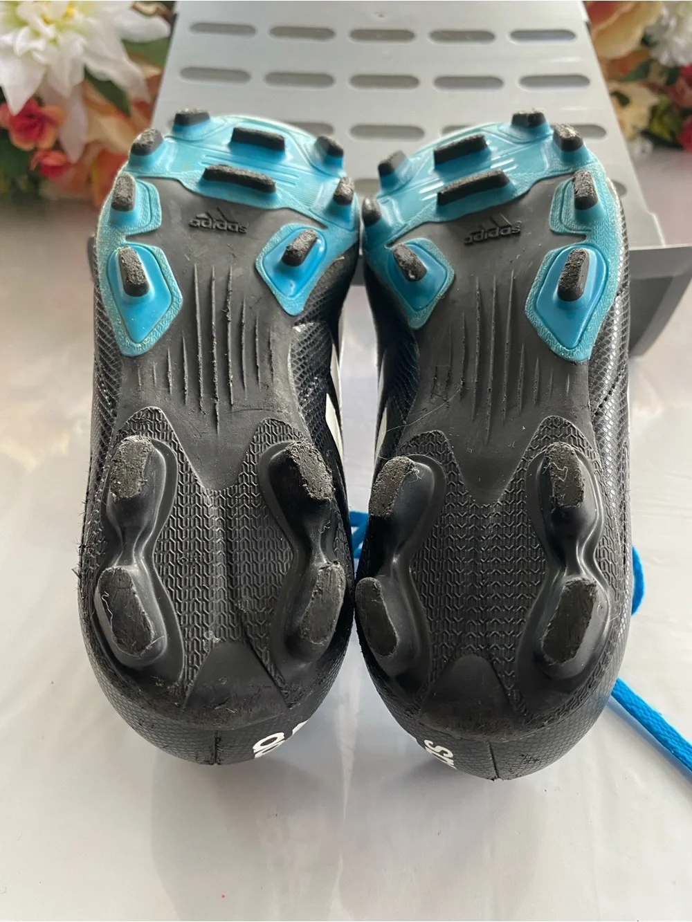 adidas Conquisto FG Jr B25593 Black White Blue Youth Soccer Cleats 13.5K